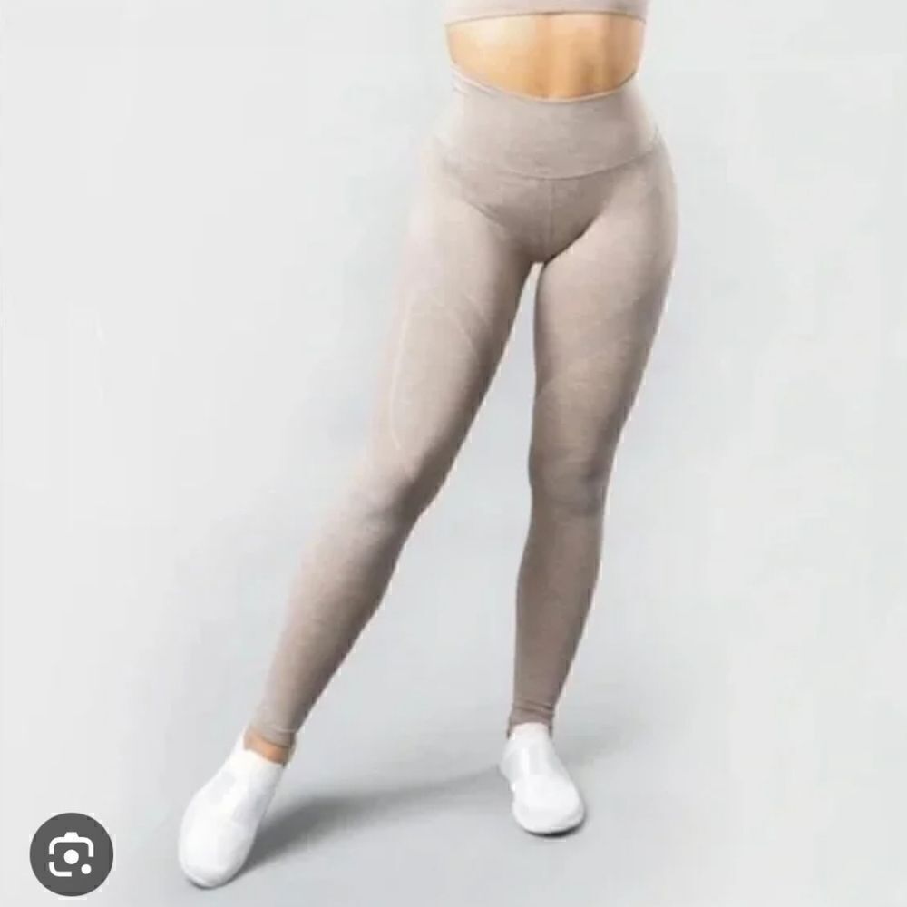 Alphalete aero leggings small